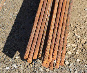 Rebar as a ground rod in electric fencing